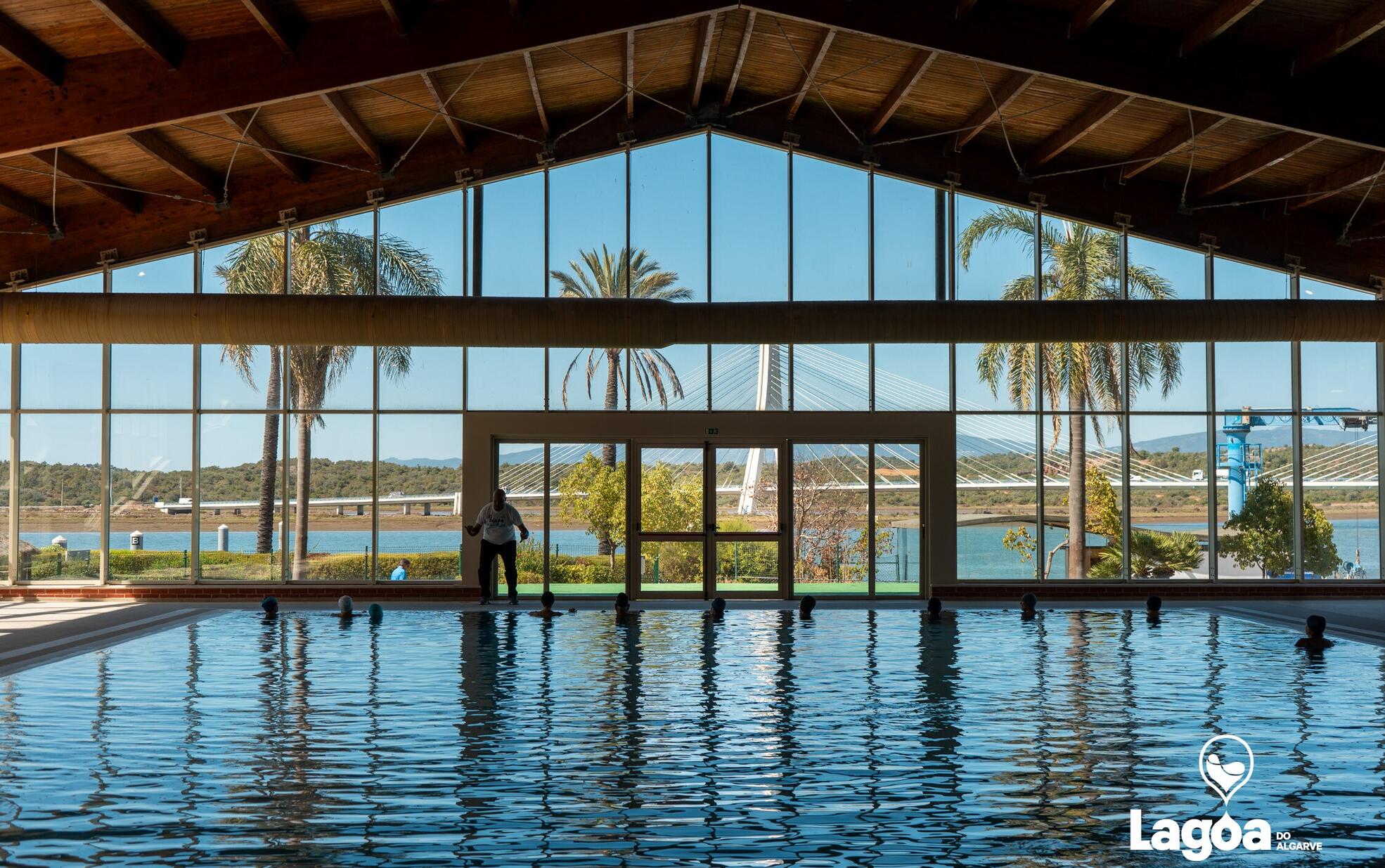 Piscina Municipal da Mexilhoeira da Carregação 01