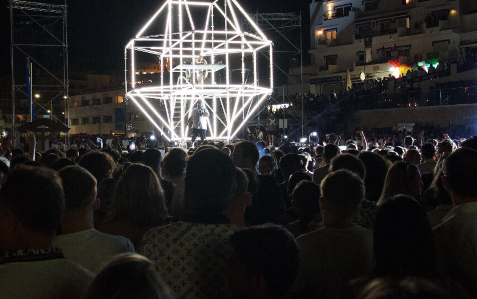 A Praia do Carvoeiro recebeu a melhor edição de sempre do Carvoeiro Black&White