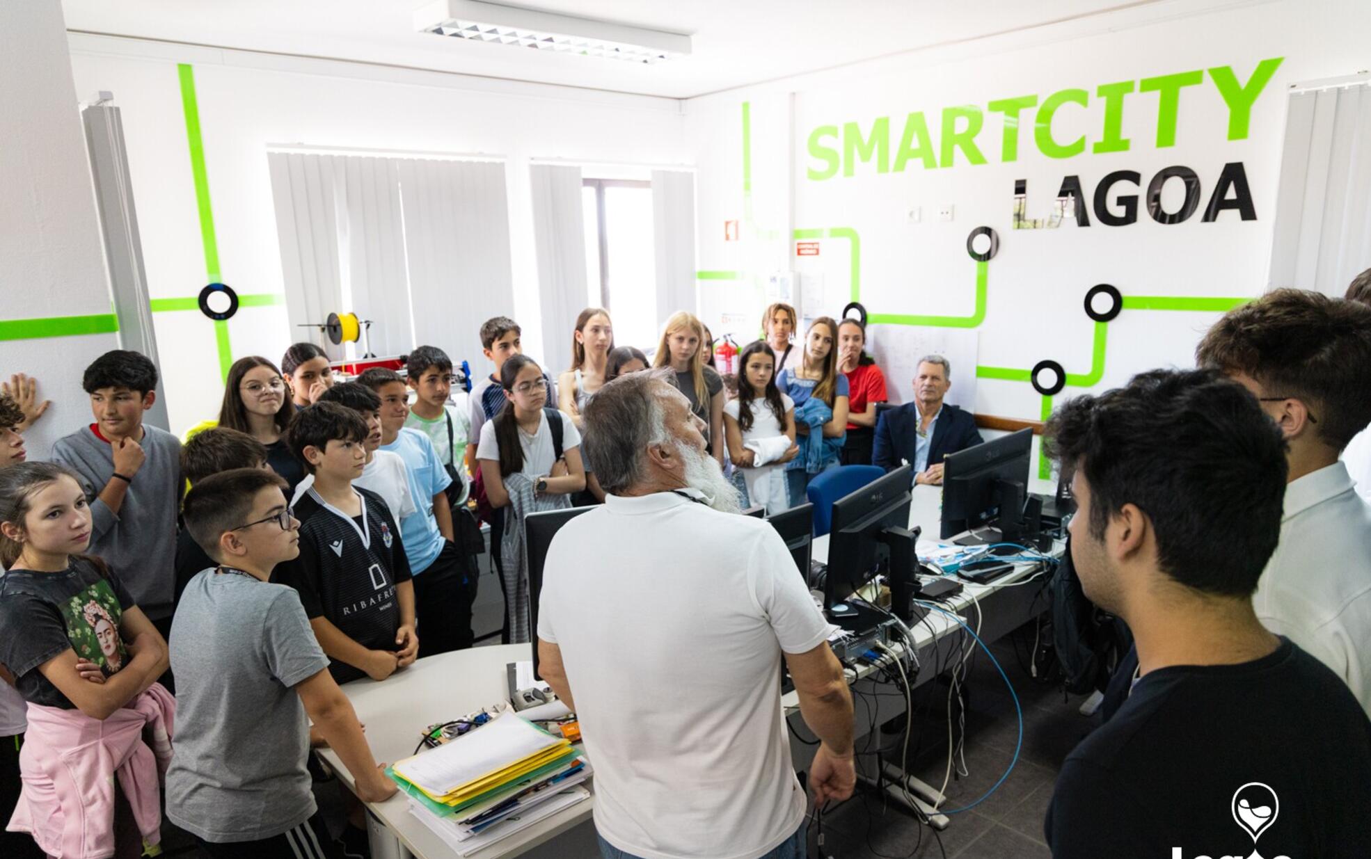 “LET – Lagoa em Trocas”: alunos e autarquia unidos por um concelho mais solidário e tecnológico