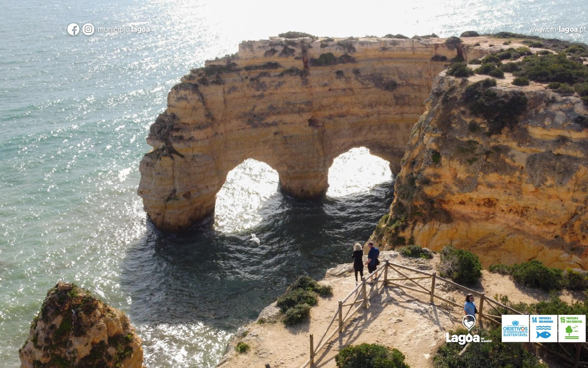 Município de Lagoa reúne com várias entidades para ordenar zona costeira entre Albandeira e Benagil