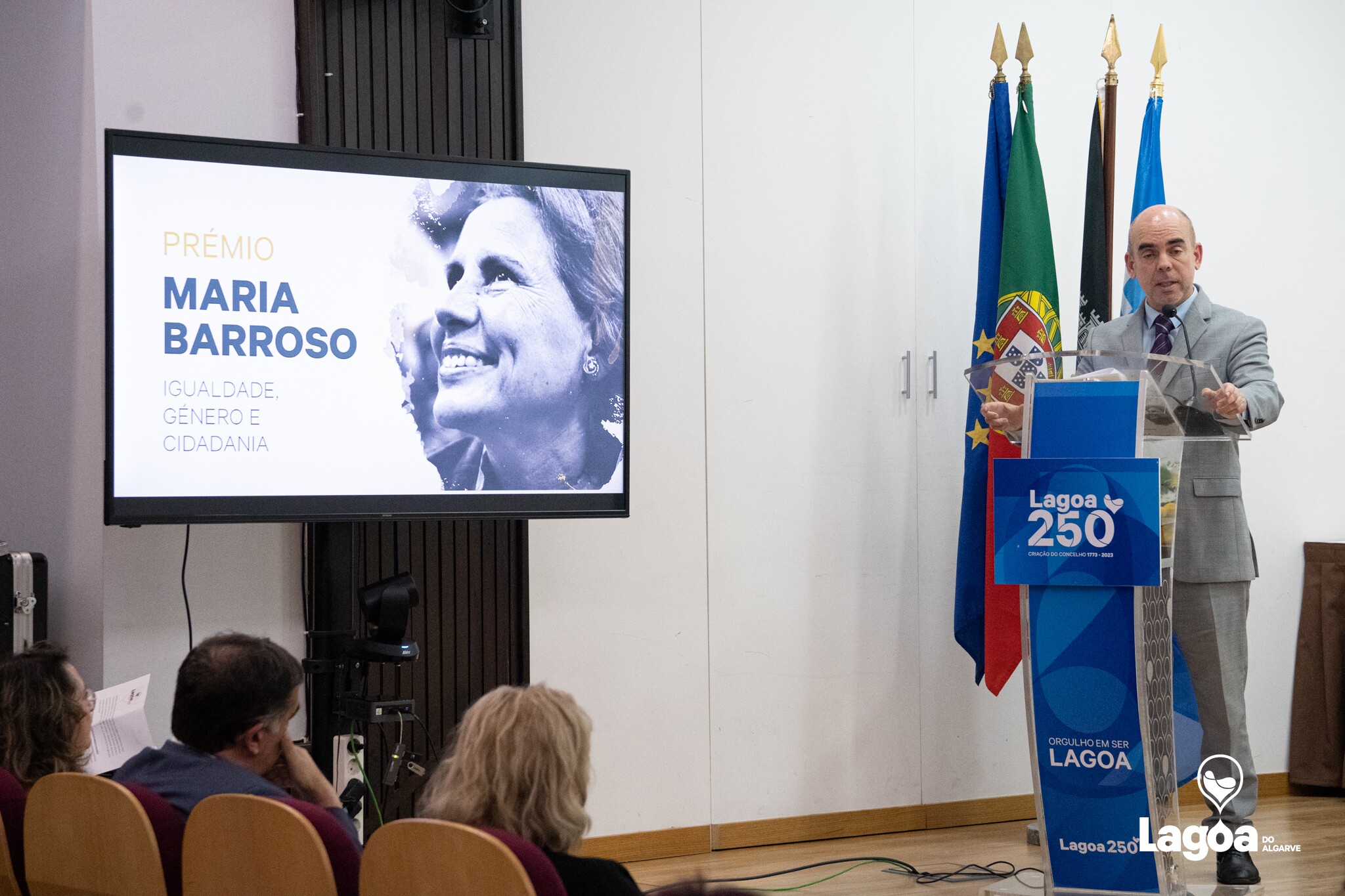 Lagoa atribui o Prémio Maria Barroso 2022/2023 a Rosa Monteiro